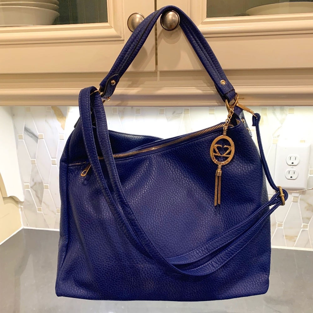 22 Tote - Navy